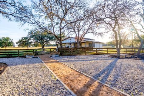1638 Rolling Creek Road Spring Branch TX 78070