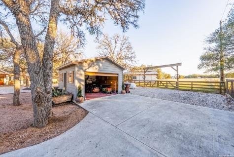 1638 Rolling Creek Road Spring Branch TX 78070