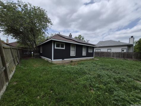 3146 Bear Springs Drive San Antonio TX 78245