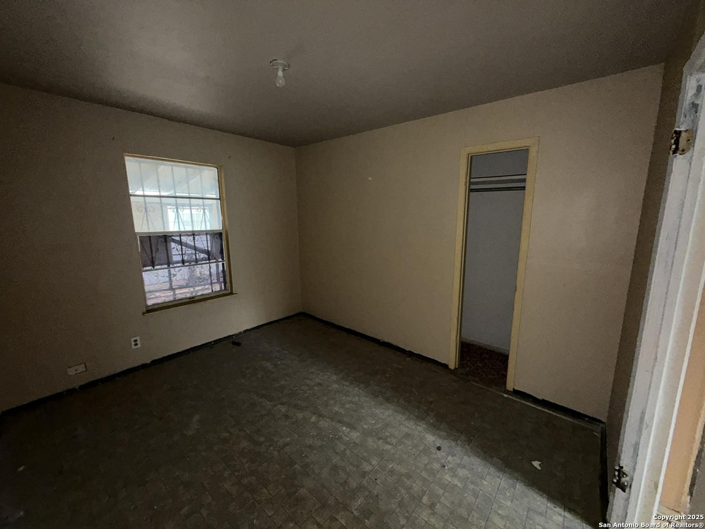 215 Monclova San Antonio TX 78207