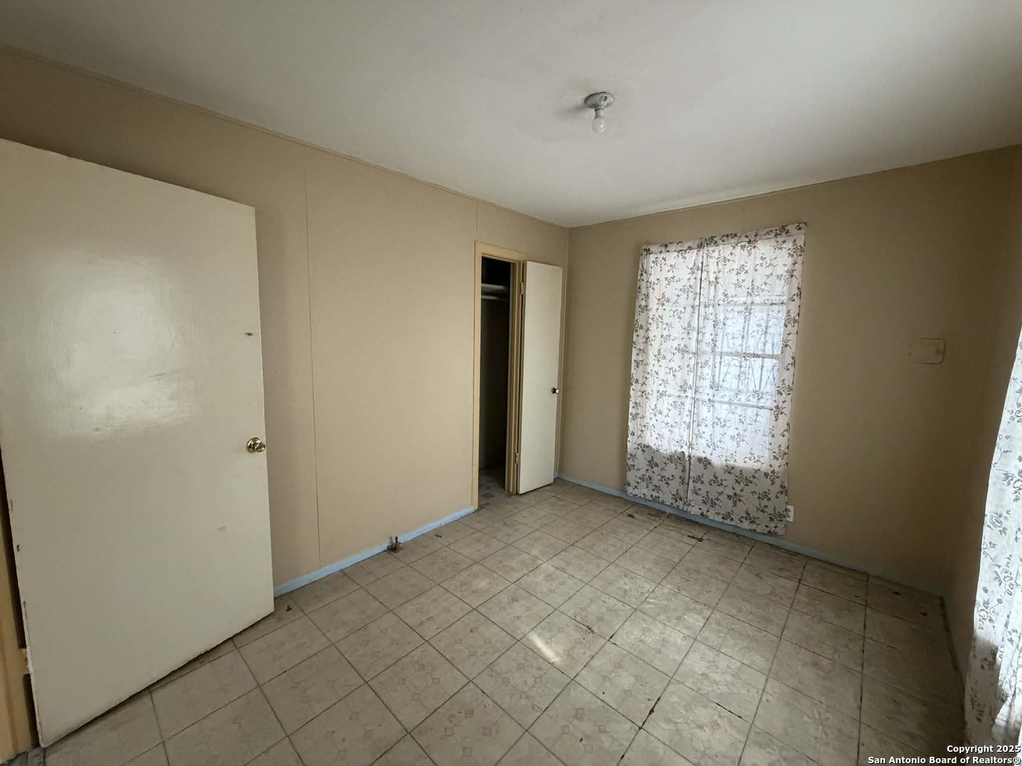 215 Monclova San Antonio TX 78207