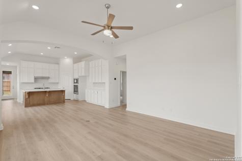 2215 Altiplano San Antonio TX 78245