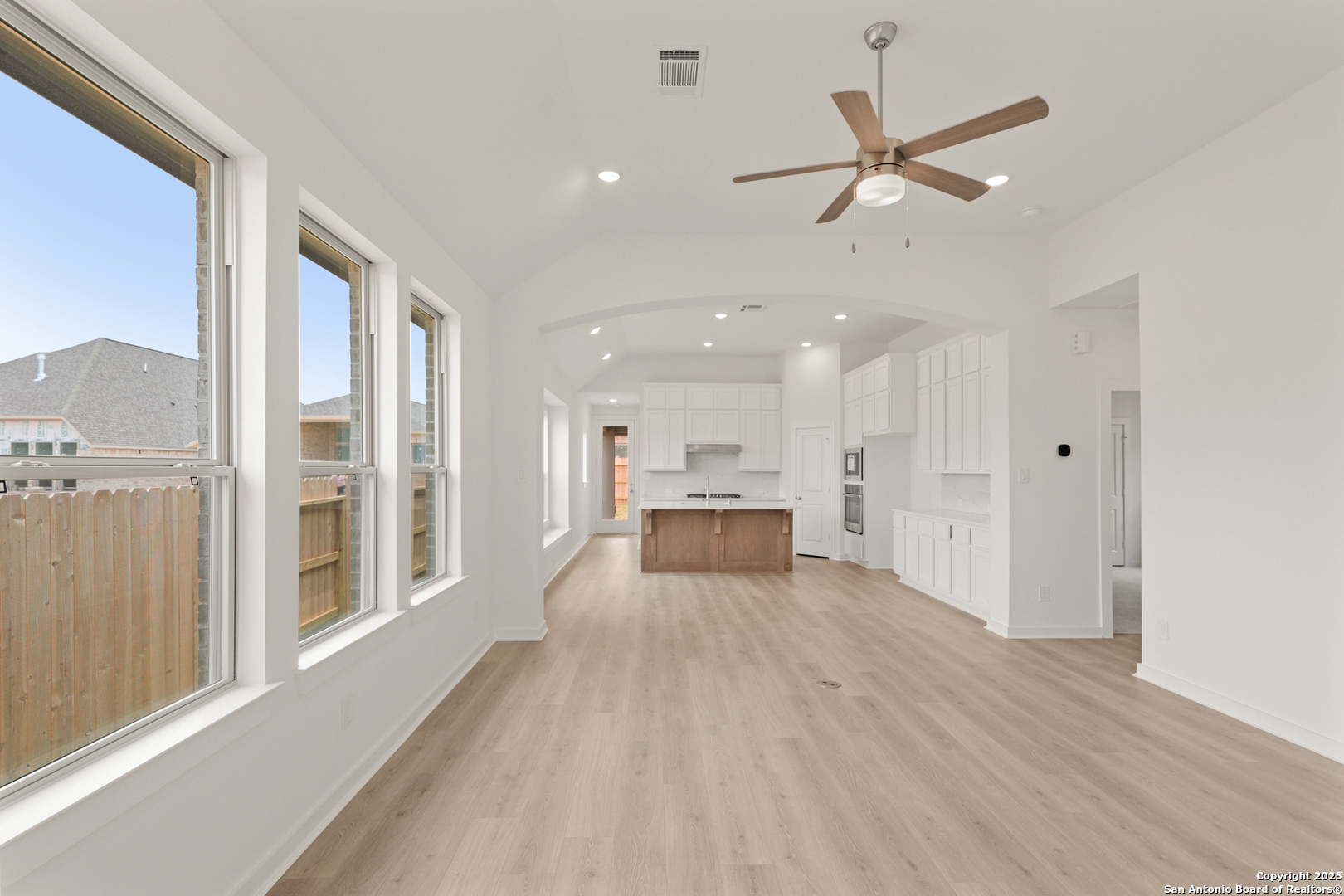 2215 Altiplano San Antonio TX 78245