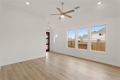 2215 Altiplano San Antonio TX 78245
