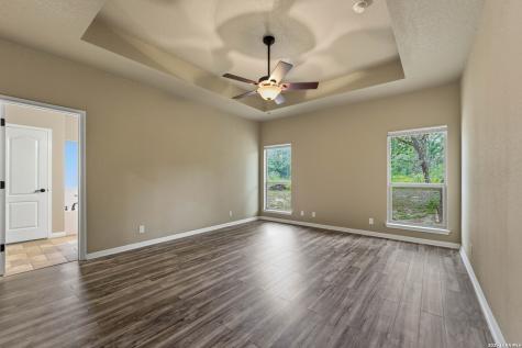 205 Sendera Crossing (1.4 Acres) La Vernia TX 78121