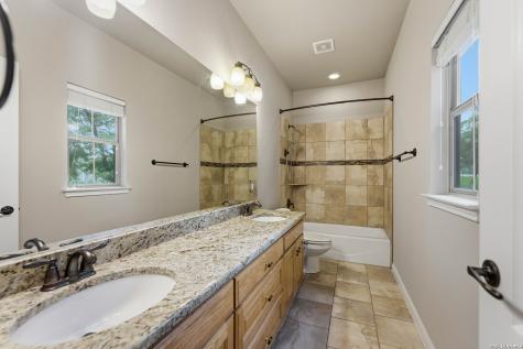 205 Sendera Crossing (1.4 Acres) La Vernia TX 78121