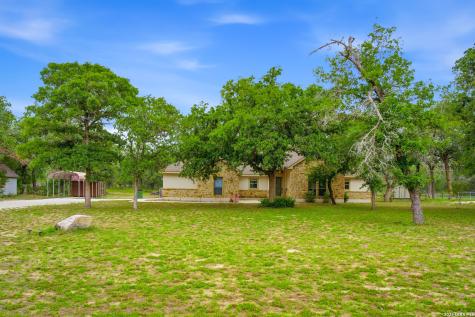 205 Sendera Crossing (1.4 Acres) La Vernia TX 78121