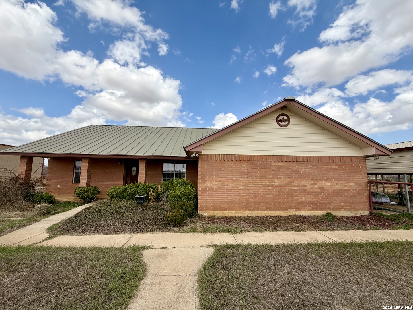 1550 County Road 300 Jourdanton TX 78026