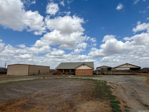 1550 County Road 300 Jourdanton TX 78026