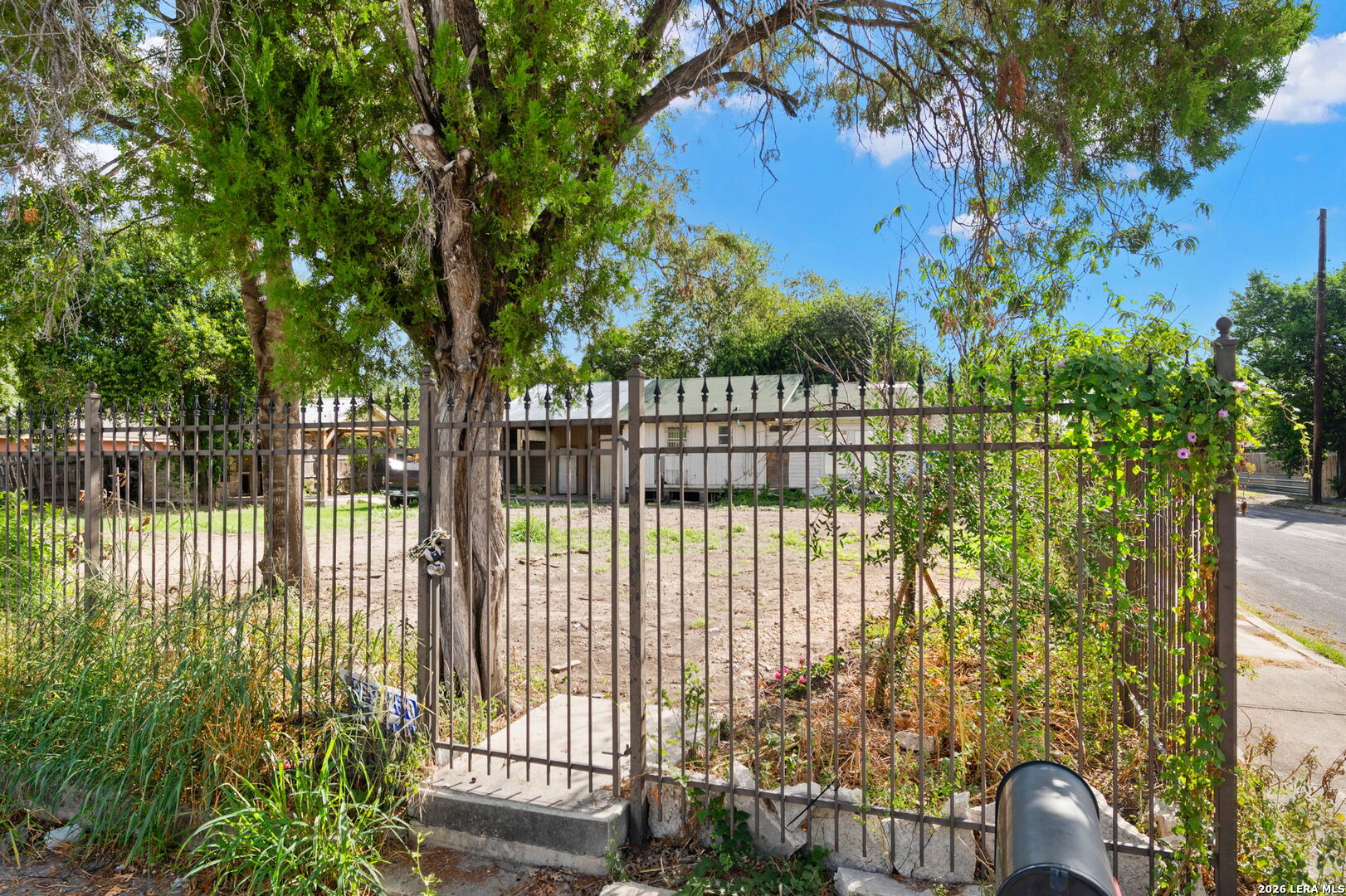 438 S San Dario Avenue San Antonio TX 78237