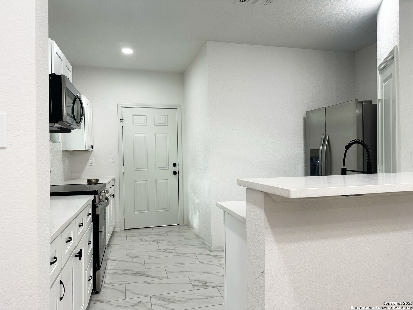 325 Robert E Lee San Antonio TX 78214