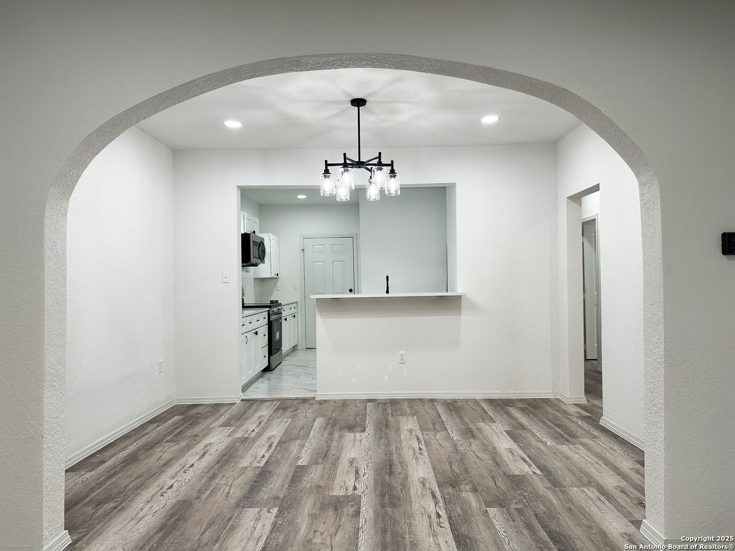 325 Robert E Lee San Antonio TX 78214