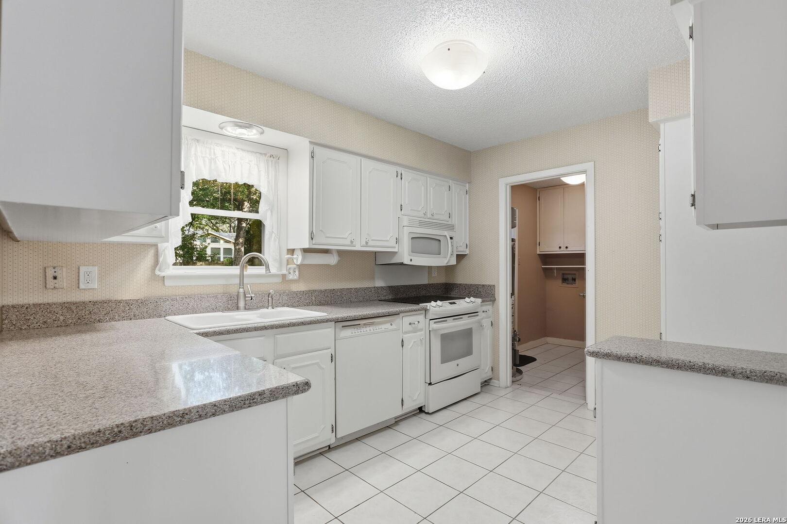 6902 Forest Grove San Antonio TX 78240