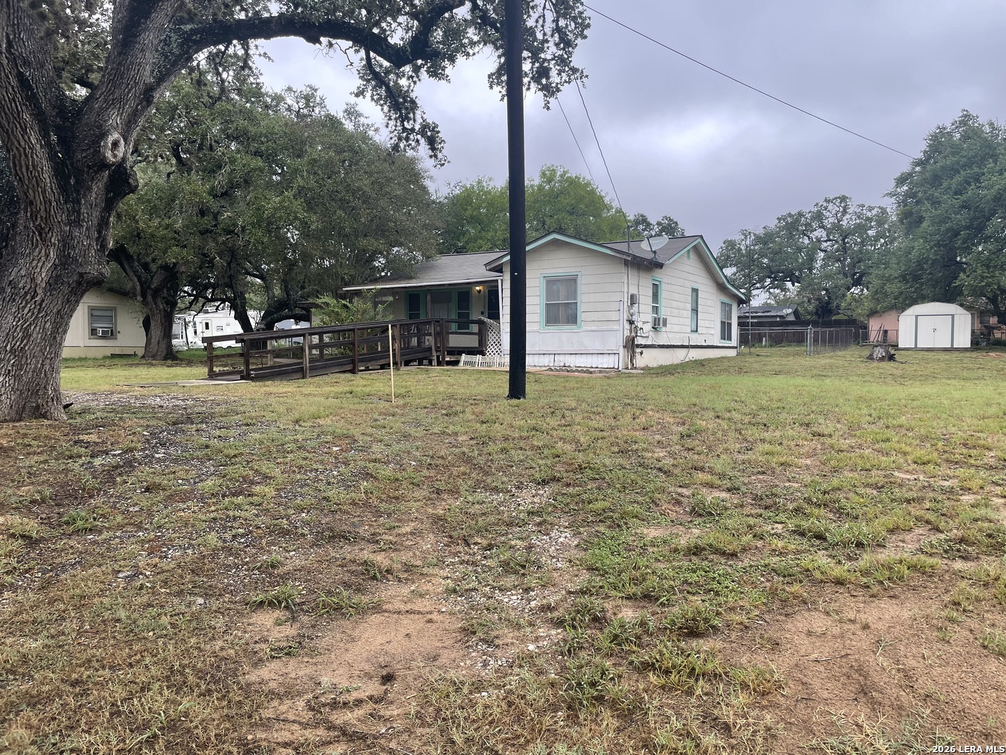 917 Market Pleasanton TX 78064