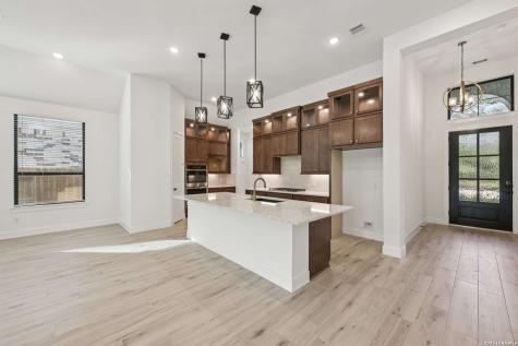 292 Mountain Oak Castroville TX 78009