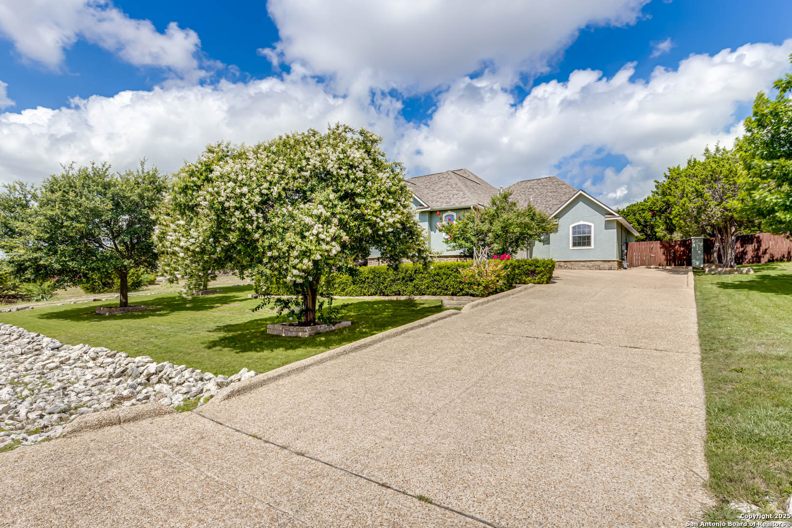 21903 Roan Bluff San Antonio TX 78259