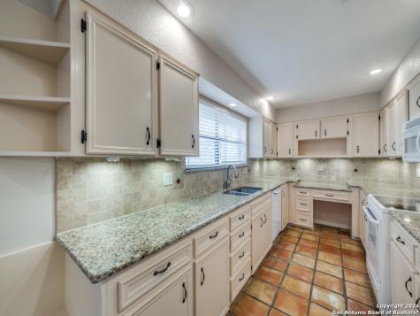 620 Lake Island Drive Canyon Lake TX 78133