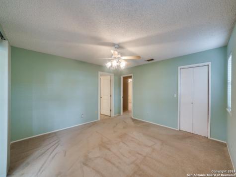 620 Lake Island Drive Canyon Lake TX 78133