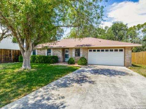 620 Lake Island Drive Canyon Lake TX 78133