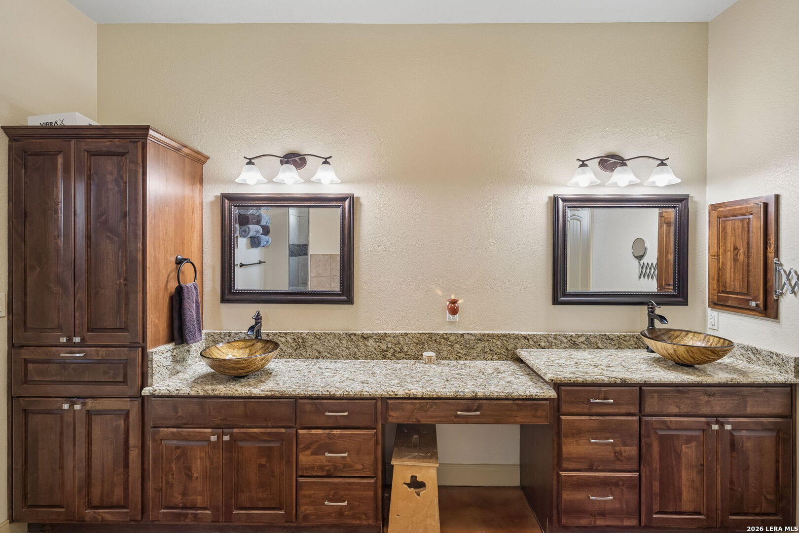 230 Casarez Road Pleasanton TX 78064