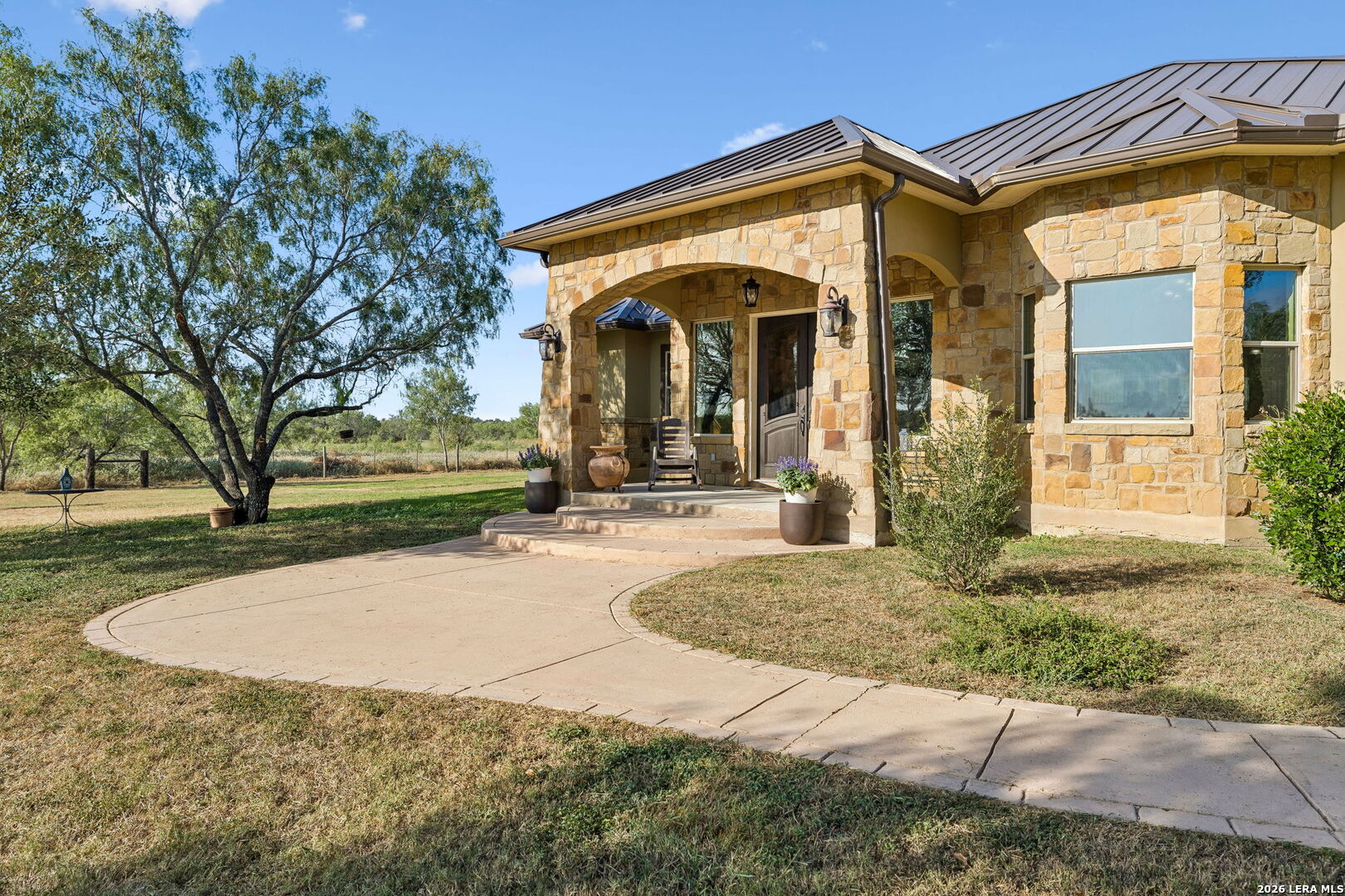 230 Casarez Road Pleasanton TX 78064