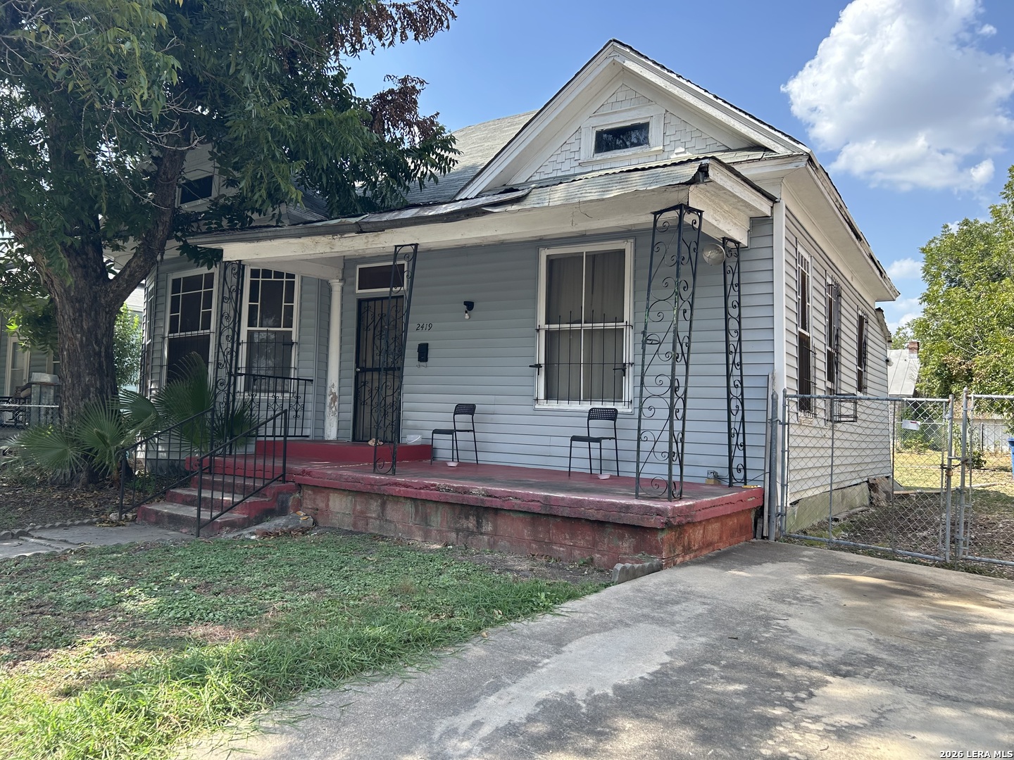2419 W Houston Street San Antonio TX 78207