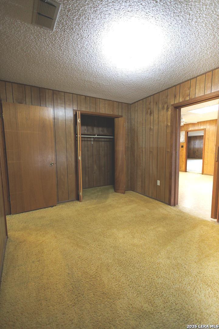 105 S Sayers Devine TX 78016