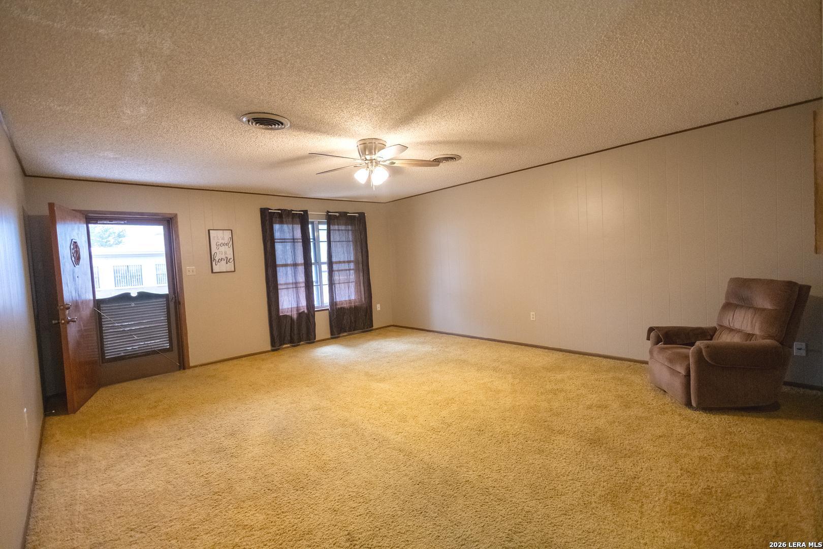 105 S Sayers Devine TX 78016