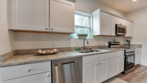815 Waverly Avenue San Antonio TX 78201