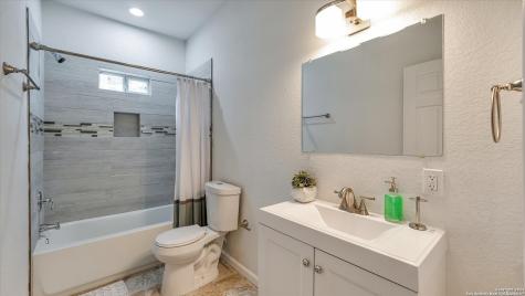 815 Waverly Avenue San Antonio TX 78201