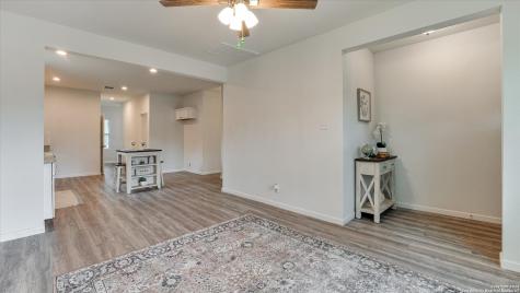 815 Waverly Avenue San Antonio TX 78201