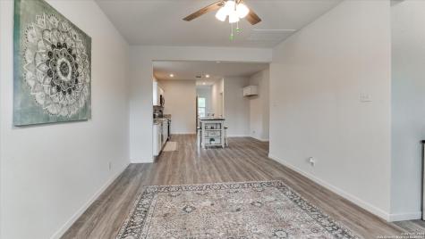 815 Waverly Avenue San Antonio TX 78201