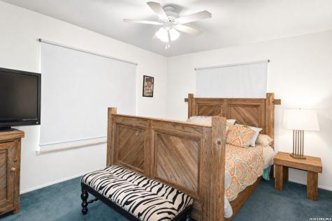 608 F Street Floresville TX 78114