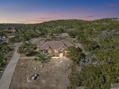 1544 County Road 2801 Mico TX 78056