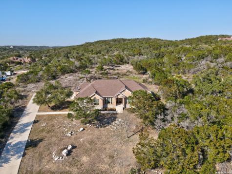 1544 County Road 2801 Mico TX 78056