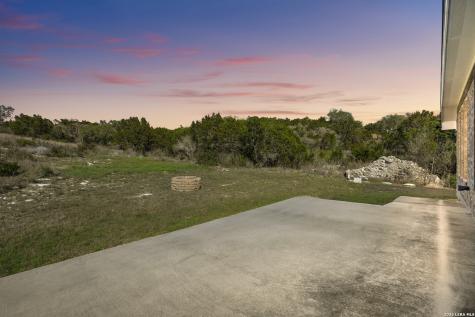 1544 County Road 2801 Mico TX 78056