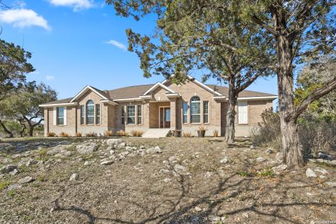 1544 County Road 2801 Mico TX 78056