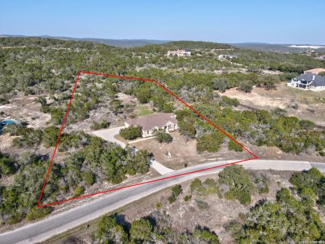 1544 County Road 2801 Mico TX 78056