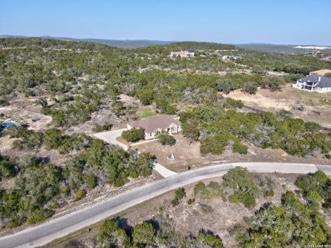 1544 County Road 2801 Mico TX 78056