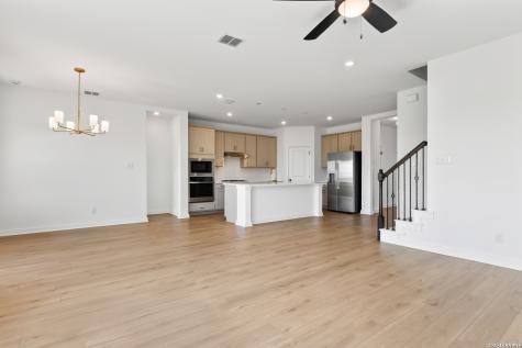 14224 Wolf View San Antonio TX 78252