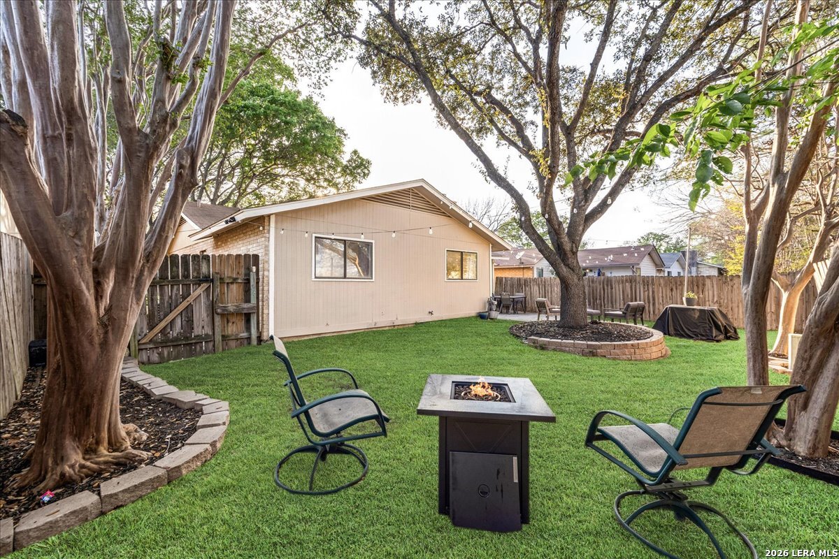 13214 Larkbrook Street San Antonio TX 78233