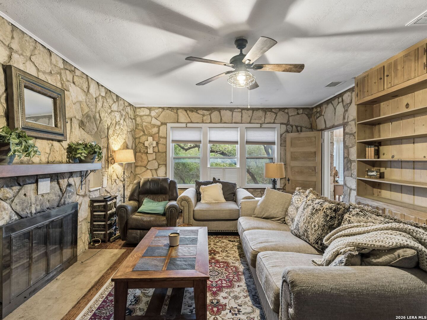19592 Bluehill Pass Helotes TX 78023