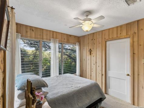 19592 Bluehill Pass Helotes TX 78023