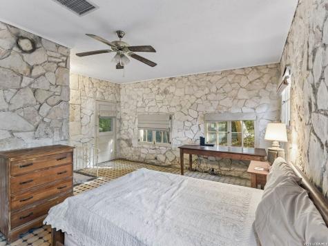 19592 Bluehill Pass Helotes TX 78023