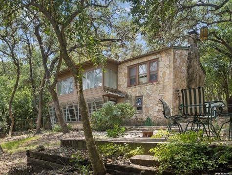 19592 Bluehill Pass Helotes TX 78023