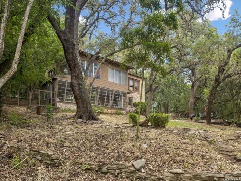 19592 Bluehill Pass Helotes TX 78023