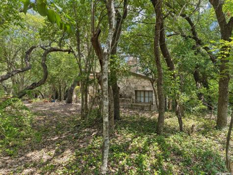 19592 Bluehill Pass Helotes TX 78023