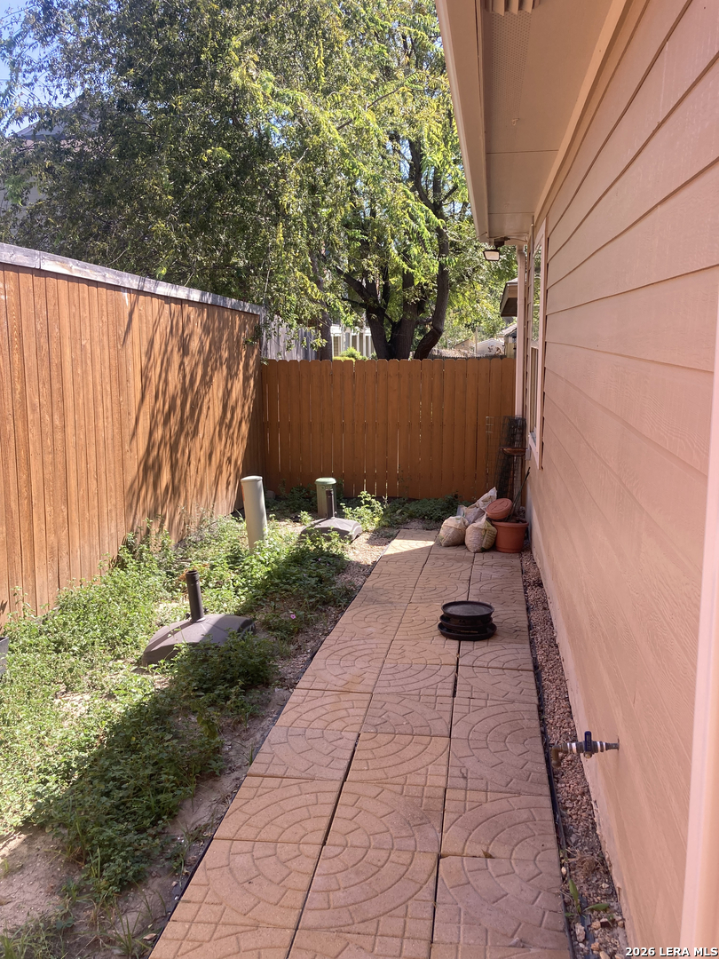 7142 Sunny Day San Antonio TX 78240