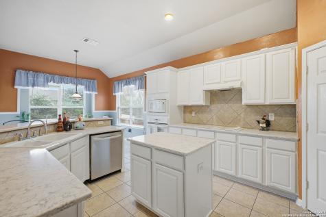 1402 Mesa Creek San Antonio TX 78258