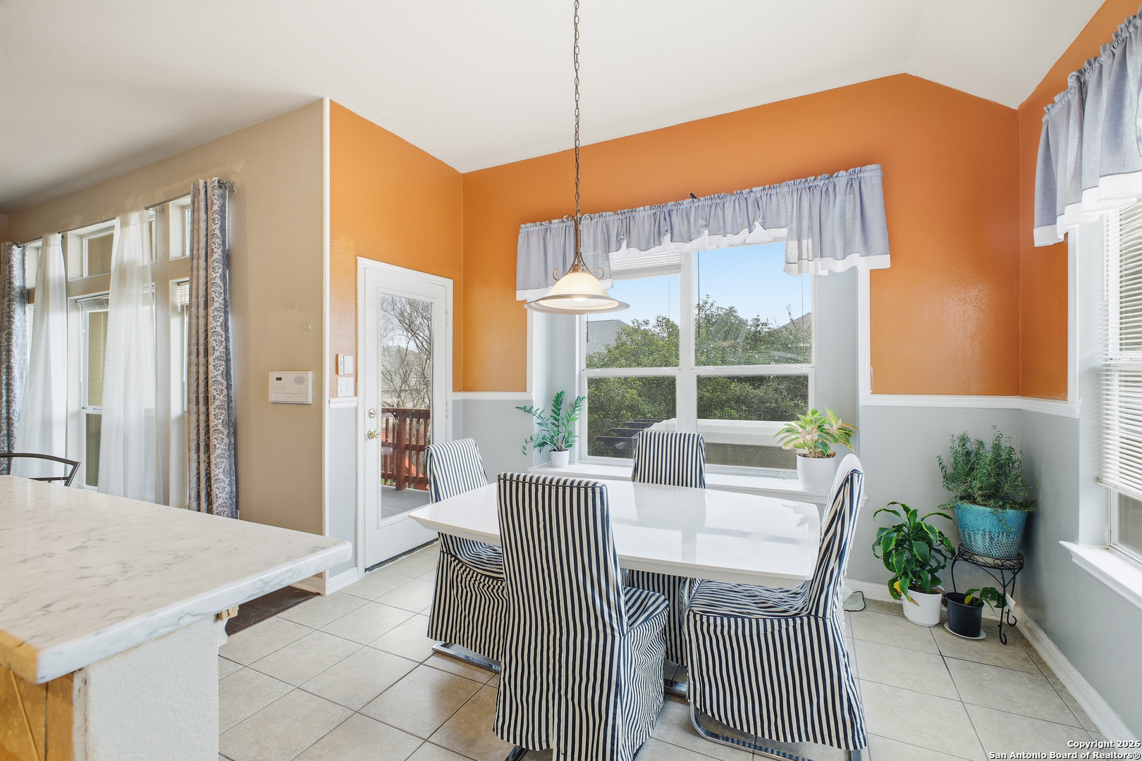 1402 Mesa Creek San Antonio TX 78258